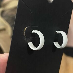 Elegant retro, enamel White Hoop Earrings